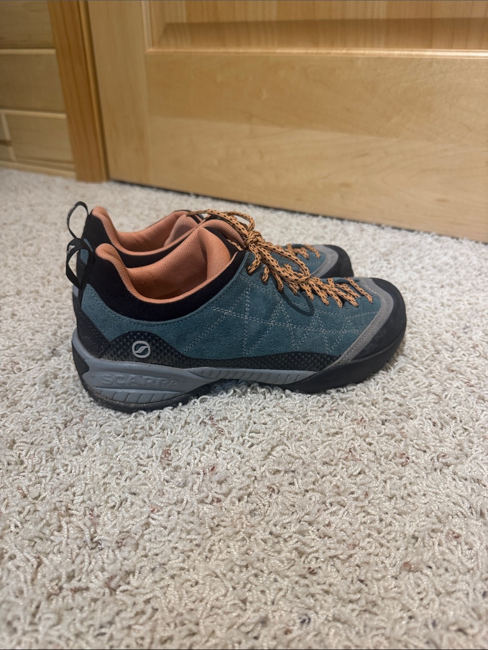 Scarpa hiking shoes women’s